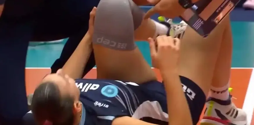 Η σκέψη όλων στη Γωγώ Αγγελοπούλου, ήττα 3-0 σετ της Εθνικής από τη Σερβία