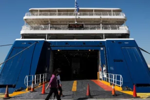 Αναπληρωτές εκπαιδευτικοί: Έως 50% έκπτωση στα ακτοπλοϊκά εισιτήρια