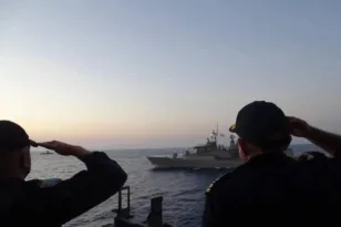 Ελλάδα – Ισραήλ: Κοινή ναυτική εκπαίδευση στην Ανατολική Μεσόγειο με «ΥΔΡΑ» και «ΝΙΚΗΦΟΡΟΣ ΦΩΚΑΣ»