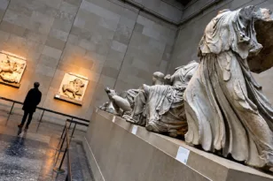 Γλυπτά του Παρθενώνα: Αμετάβλητη η θέση του Βρετανικού Μουσείου για συμφωνία – Τι λέει η Αθήνα