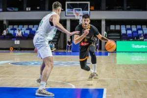 Με ρουκέτα Εβανς ο Προμηθέας «σκότωσε» την Κορφέζ και πάει το Σάββατο για 3ο «τελικό»