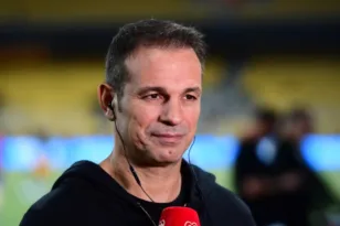 Ντέμης για το πέναλτι της ΑΕΚ στον Βόλο: «Δεν μου αρέσει να δίνονται τέτοια πέναλτι»