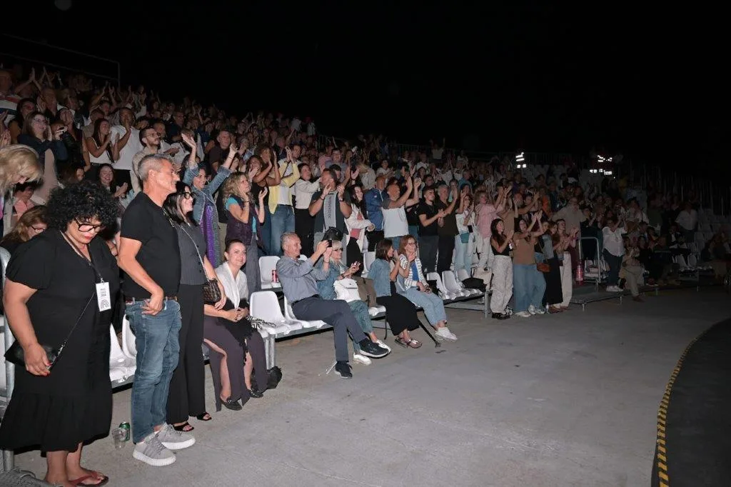 Χρήστος Θηβαίος στην Πάτρα: 30 χρόνια μουσικής σε μία βραδιά στο Θερινό Δημοτικό Θέατρο