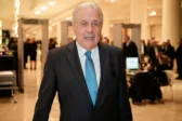 Qatargate: Τέλος στο ένταλμα για τον Δημήτρη Αβραμόπουλο – Πώς πήγε αυτοβούλως στις Βρυξέλλες