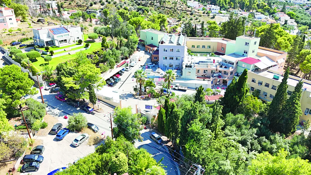 Πάτρα: Πόλεμος για μια θέση πάρκινγκ στα τρία νοσοκομεία - Καθημερινός «γολγοθάς» για εργαζομένους, ασθενείς και επισκέπτες Πάτρα: Πόλεμος για μια θέση πάρκινγκ στα τρία νοσοκομεία - Καθημερινός «γολγοθάς» για εργαζομένους, ασθενείς και επισκέπτες