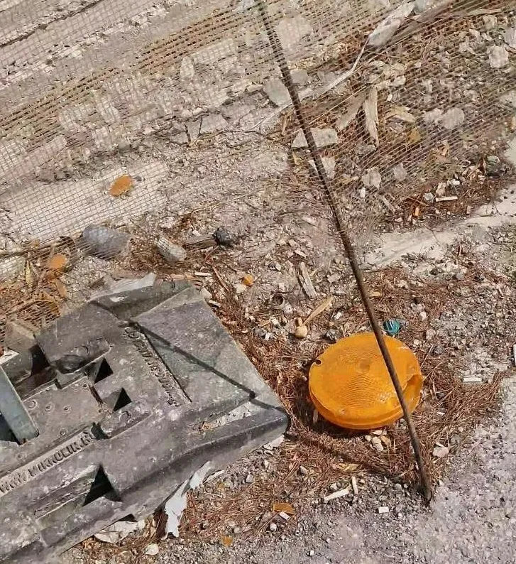 Στο σκοτάδι τα έργα στο Α' Κοιμητήριο: Εργασίες χωρίς μέτρα ασφαλείας - Καταγγελίες για φωτισμό και απροστάτευτα σίδερα Στο σκοτάδι τα έργα στο Α' Κοιμητήριο: Εργασίες χωρίς μέτρα ασφαλείας - Καταγγελίες για φωτισμό και απροστάτευτα σίδερα