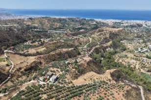 Για τα «κατεπείγοντα» έργα στην Πάτρα ρωτήθηκαν οι ίδιες εταιρείες: Γιατί κλήθηκαν οι ίδιοι έξι;