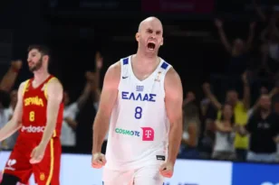 Πώς η νίκη της Ελλάδας επί της Ισπανίας την οδηγεί στα τελικά του Παγκοσμίου Κυπέλλου