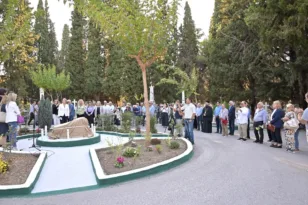 Πάτρα: Το Α΄ Δημοτικό Κοιμητήριο στην ευρωπαϊκή πολιτιστική διαδρομή – Αποκαλύφθηκε το γλυπτό της Αμαλίας Γιαννοπούλου