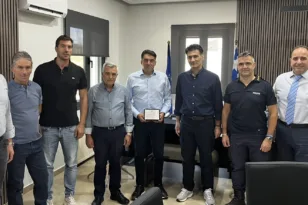 Νέες στολές για τους αστυνομικούς σε Καλάβρυτα-Κλειτορία- Ευχαριστίες από την Ένωση Αστυνομικών