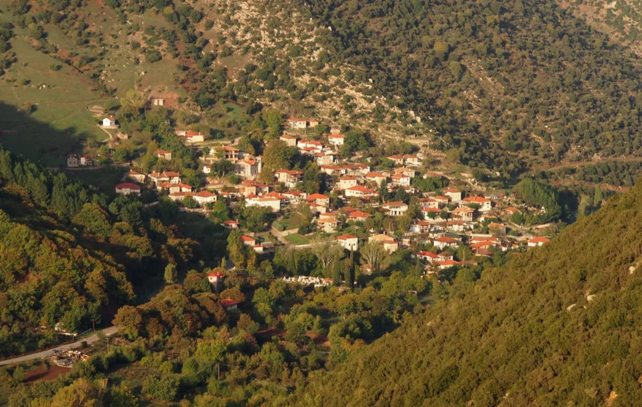 Φθινόπωρο στην Αχαΐα: 5 ορεινά χωριά που αξίζει να επισκεφθείς Φθινόπωρο στην Αχαΐα: 5 ορεινά χωριά που αξίζει να επισκεφθείς