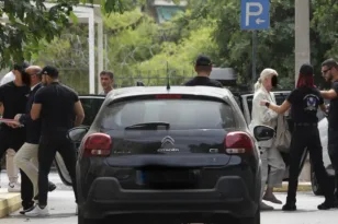 Ραγδαίες εξελίξεις στην υπόθεση του θανάτου του Γιώργου Μαζωνάκη: Στη φυλακή οδηγούνται η Ιωάννα Γάκα και ο Ηλίας Θεοδωρόπουλος, τι αποφάσισαν ανακριτής και εισαγγελέας