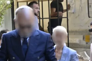 Θάνατος Μαζωνάκη: Στο κελί της Μουρτζούκου η γιατρός, στη VIP πτέρυγα του Κορυδαλλού ο σύζυγός της