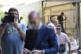 Θάνατος Μαζωνάκη: Τα τηλεφωνήματα των γιατρών στο μικροσκόπιο – Ποιος ειδοποίησε ποιον να επιστρέψει στο ιατρείο