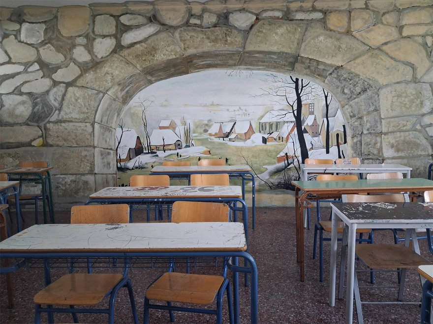 Από μια μουτζούρα σε 40 τοιχογραφίες: Το γυμνάσιο της Κυψέλης που έβαλε χρώμα στην Ιστορία