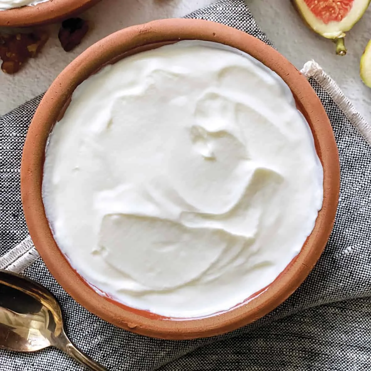 Γιαούρτι ή cottage cheese; Ποιο είναι πιο υγιεινό και ποιο έχει περισσότερη πρωτεΐνη Γιαούρτι ή cottage cheese; Ποιο είναι πιο υγιεινό και ποιο έχει περισσότερη πρωτεΐνη