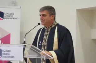 Ο πρύτανης του ΕΑΠ Μ. Κουτούζης: «Βλέπω προσπάθεια υπονόμευσης του Πανεπιστημίου»