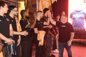 Εγκαίνια στον Προμηθέα με ψήφο εμπιστοσύνης από την Πάτρα - Φωτογραφίες Εγκαίνια στον Προμηθέα με ψήφο εμπιστοσύνης από την Πάτρα - Φωτογραφίες