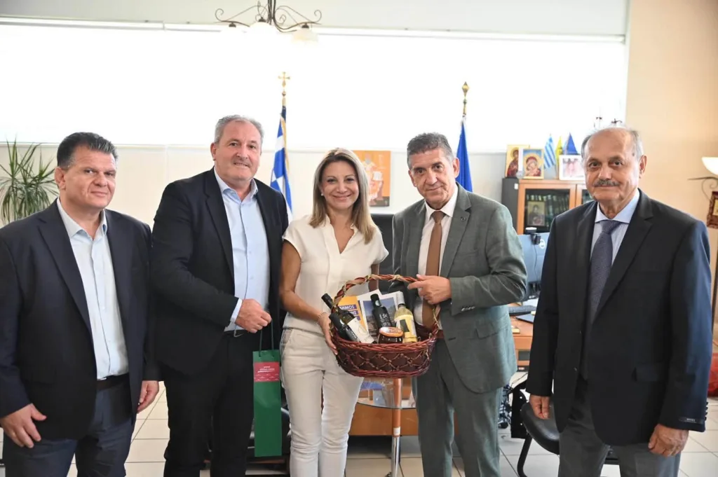 Δυτική Αχαΐα: Συνάντηση Αλεξόπουλου με την Καρυστιανού – Στο επίκεντρο τα προβλήματα της περιοχής Δυτική Αχαΐα: Συνάντηση Αλεξόπουλου με την Καρυστιανού – Στο επίκεντρο τα προβλήματα της περιοχής
