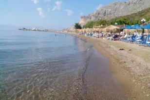 Κάτω Βασιλική: 54 «κιούπια» στον βυθό, επέμβαση από το Λιμενικό