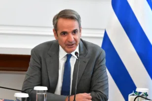 Μητσοτάκης: 15 λεπτά επιδότηση στο diesel και έως 120 δόσεις για οφειλές