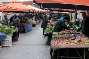 Πάτρα: Παραμένει στη Μακεδονίας η λαϊκή αγορά της Πέμπτης