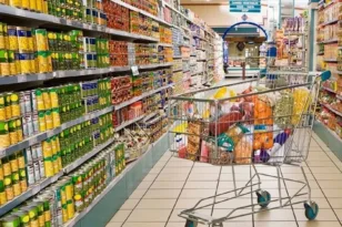 Δημόσιες συμβάσεις: Πώς αλλάζουν οι τιμές των αγαθών για παραδόσεις τον Σεπτέμβριο