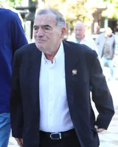Ράγισαν και οι πέτρες στο τελευταίο «αντίο» στον σπουδαίο Σούλη Μαρκόπουλο