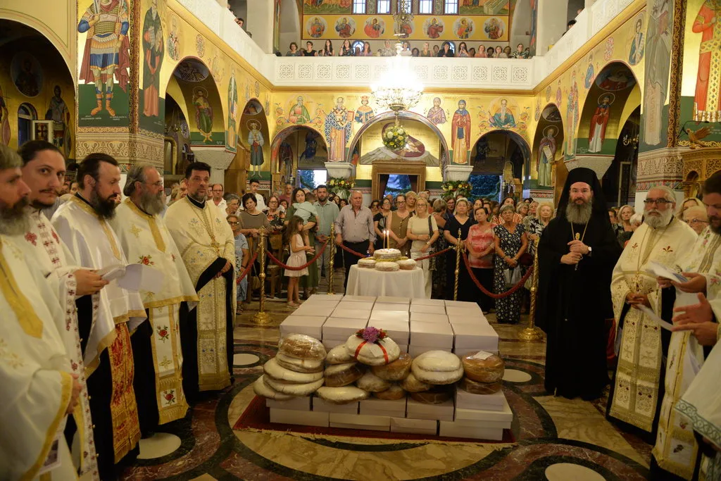 Πατρών Χρυσόστομος: «Τα παιδιά χρειάζονται πατέρα και μητέρα» – Κάλεσμα για στήριξη της οικογένειας Πατρών Χρυσόστομος: «Τα παιδιά χρειάζονται πατέρα και μητέρα» – Κάλεσμα για στήριξη της οικογένειας