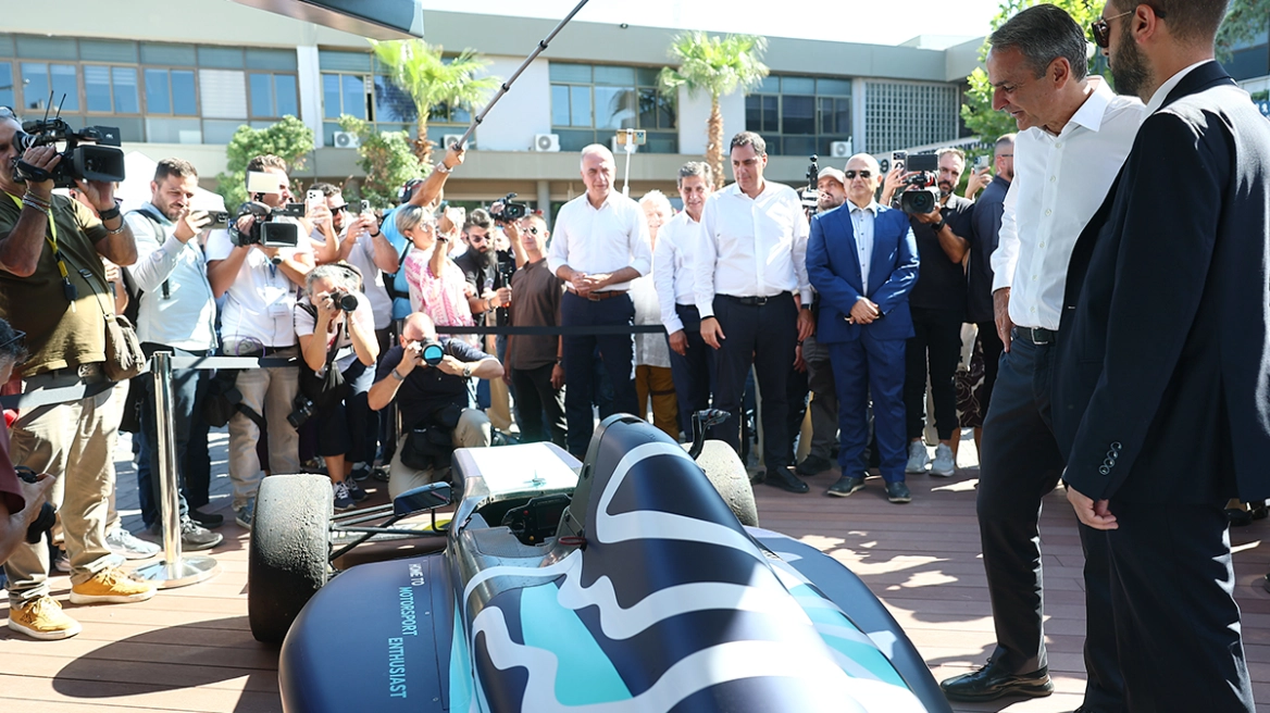 ΔΕΘ 2026: Από Formula 4 και ρετσίνα μέχρι τον ρομπότ-σκύλο της ΕΚΑΜ – Η περιοδεία Μητσοτάκη ΔΕΘ 2026: Από Formula 4 και ρετσίνα μέχρι τον ρομπότ-σκύλο της ΕΚΑΜ – Η περιοδεία Μητσοτάκη