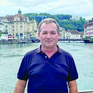 Θα «εξαφανιστούν» οι σχολικές εκδρομές Ανδρέας Μπαγιώργος