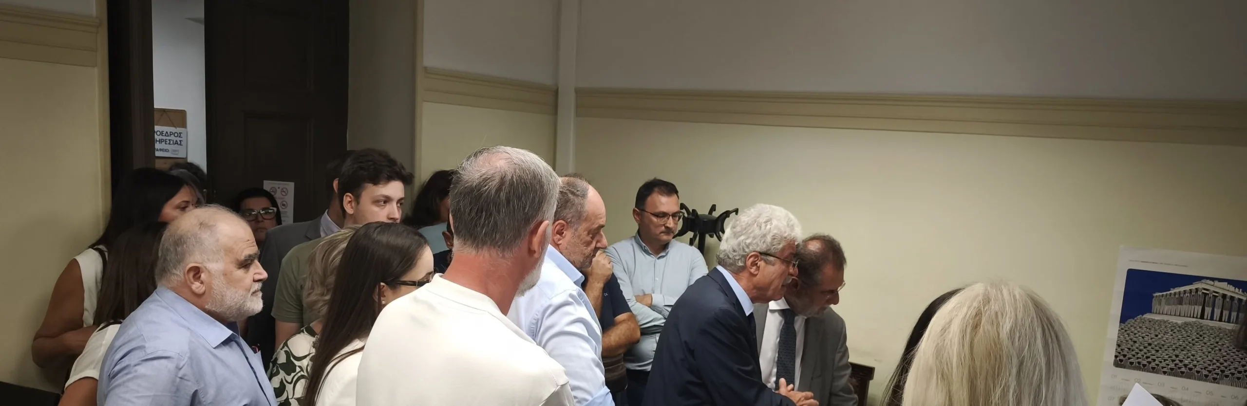 ΕΑΠ: Δύο μήνες απλήρωτοι εργαζόμενοι – Στα δικαστήρια η διαμάχη, παρέμβαση Παναγιωτόπουλου ΕΑΠ: Δύο μήνες απλήρωτοι εργαζόμενοι – Στα δικαστήρια η διαμάχη, παρέμβαση Παναγιωτόπουλου