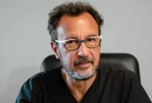Δόντια χωρίς φρένο: 330 οδοντιατρεία στην Αχαΐα και κανένας συστηματικός έλεγχος Δόντια χωρίς φρένο: 330 οδοντιατρεία στην Αχαΐα και κανένας συστηματικός έλεγχος