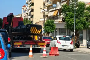 Στην Πάτρα το πάρκινγκ γίνεται… όπου να ’ναι, όπως να ’ναι!