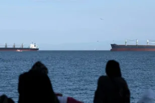 Ναυάγιο στο Μαρμαρά: Εξετάζεται το ενδεχόμενο «T-bone», 10 αγνοούμενοι