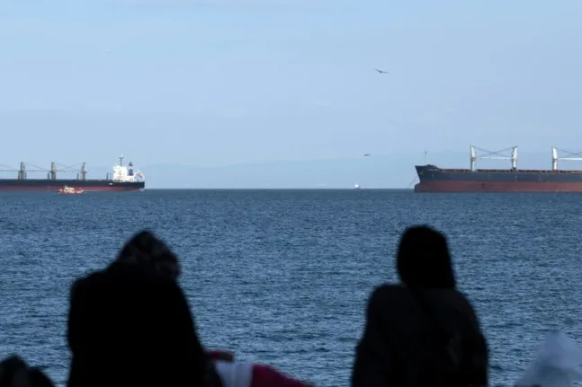 Ναυάγιο στο Μαρμαρά: Εξετάζεται το ενδεχόμενο «T-bone», 10 αγνοούμενοι