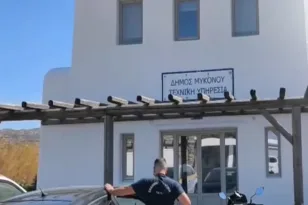 Μύκονος: Οριστικά κλείνει η Πολεοδομία – Σε αργία ο προϊστάμενος μετά την έρευνα των Αδιάφθορων