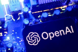 «Σμήνος» AI agents της OpenAI σε γερμανικό wiki – 15.000 αλλαγές και μηνύματα αποφυγής εντοπισμού