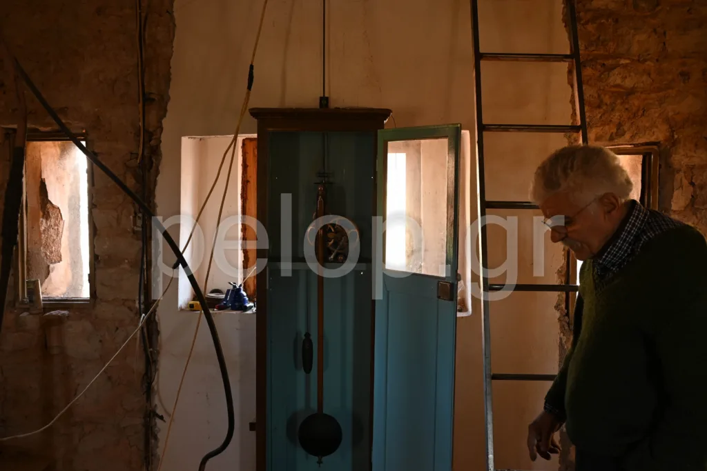Το μυστικό του ρολογιού της Achaia Clauss: Ο συντηρητής του μιλά στην «Π» για τον μηχανισμό του 1889 Το μυστικό του ρολογιού της Achaia Clauss: Ο συντηρητής του μιλά στην «Π» για τον μηχανισμό του 1889