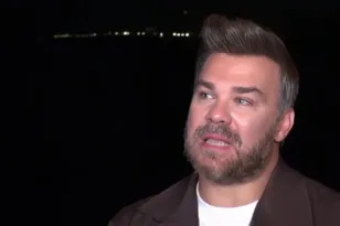 «Έγραψα τη μουσική, το άκουσε και με πήρε κλαίγοντας» τα δάκρυα του Σαμπάνη για τον Γιώργο Μαζωνάκη