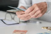 Χιλιάδες συνταξιούχοι θα δουν αυξήσεις στις αρχές του 2027-Ποιους αφορά