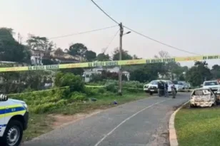 Νότια Αφρική: Μακελειό με 11 νεκρούς, ένοπλοι εισέβαλαν σε σπίτι