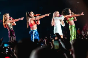 Οι Spice Girls υποσχέθηκαν «κάτι μεγάλο» και οι fans ήθελαν μόνο ένα πράγμα