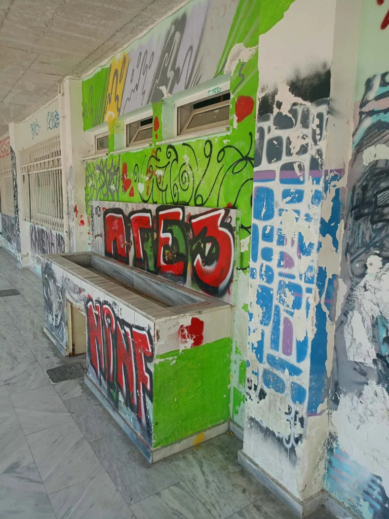 Πάτρα: «Καμπανάκι» από το σπιράλ για την κατάσταση στα σχολικά κτίρια
