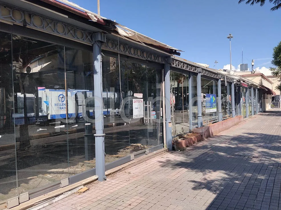 Πάτρα: Πλιάτσικο στην Τριών Συμμάχων - Κανονική λεηλασία στον «Σταθμό» Πάτρα: Πλιάτσικο στην Τριών Συμμάχων - Κανονική λεηλασία στον «Σταθμό»