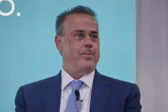 Ενεργειακός κόμβος η Ελλάδα: Στο τραπέζι LNG, υδρογονάνθρακες και οι επαφές Παπασταύρου με τις ΗΠΑ
