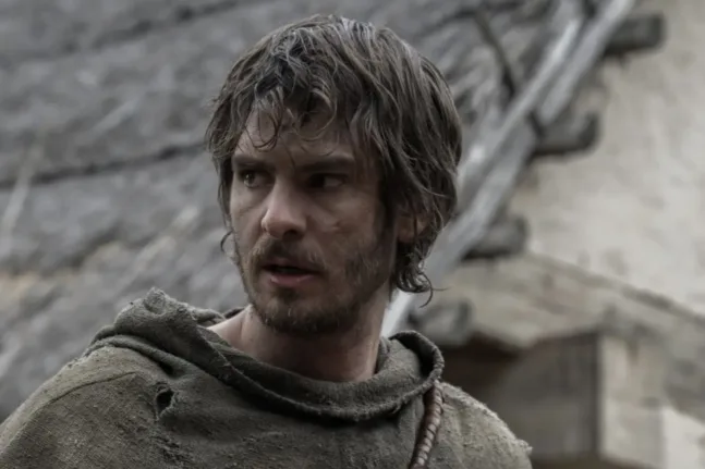 Ο Andrew Garfield στην ταινία The Uprising του Paul Greengrass