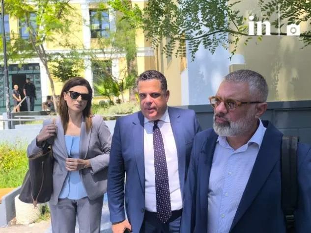 ΑΠΟΡΡΗΤΗ ΓΡΑΜΜΗ: Οι παρακολουθήσεις, η επώνυμη μήνυση και ο Κεσσές, το Επιμελητήριο και η Κρουαζιέρα ΑΠΟΡΡΗΤΗ ΓΡΑΜΜΗ: Οι παρακολουθήσεις, η επώνυμη μήνυση και ο Κεσσές, το Επιμελητήριο και η Κρουαζιέρα