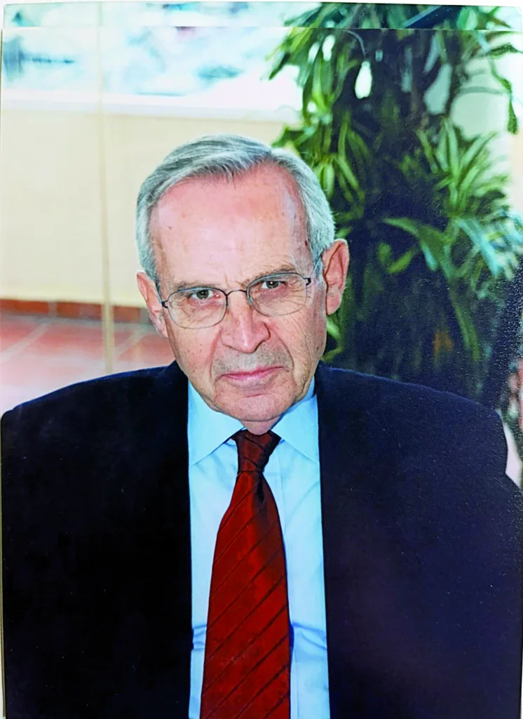 Απεβίωσε ο Βασίλης Οικονόμου σε ηλικία 95 ετών: Αρχοντικός, ευγενής, δοτικός Βασίλης Οικονόμου, απεβίωσε 95 χρόνων