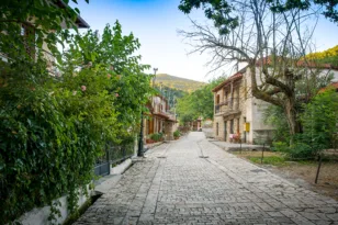 Πελοπόννησος: Το road trip με τρία ποτάμια, τρεις αρχαίες πόλεις και 6 στάσεις που δεν κάνουμε συχνά